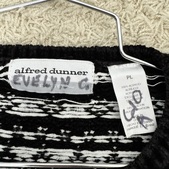 VTG Alfred Dunner Fair Isle Ice Skating Zip Up Cardigan Sweater Sz PL Christmas - Picture 10 of 10